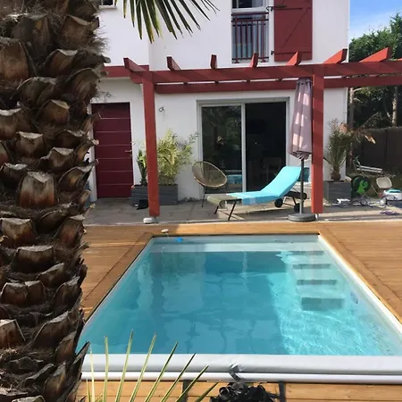 Maison Avec Piscine - Campagne Proche Plages Bidart